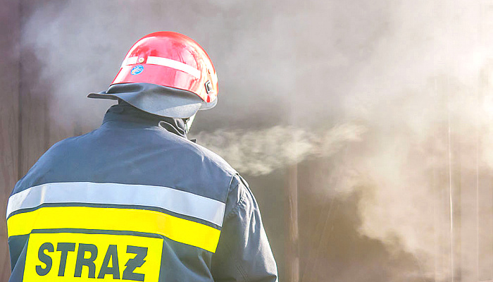 Jedna osoba ranna w pożarze domu koło Bartoszyc